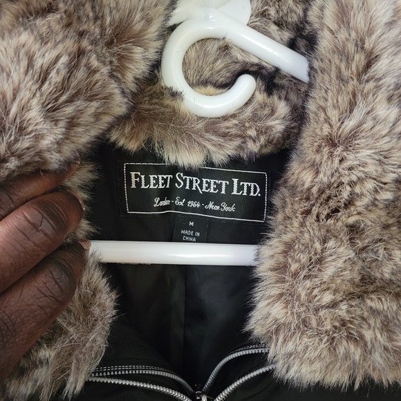 (Like New) Women's Fleet Street Hooded Faux Silk Jacket Size M. - Picture 11 of 15